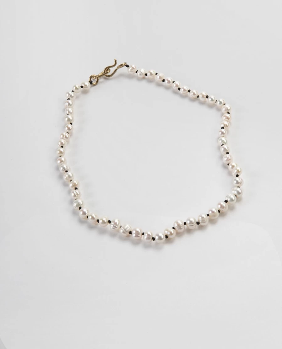 Rue Blanche Women's Elegant Pearl Necklace - Lepagon Collection