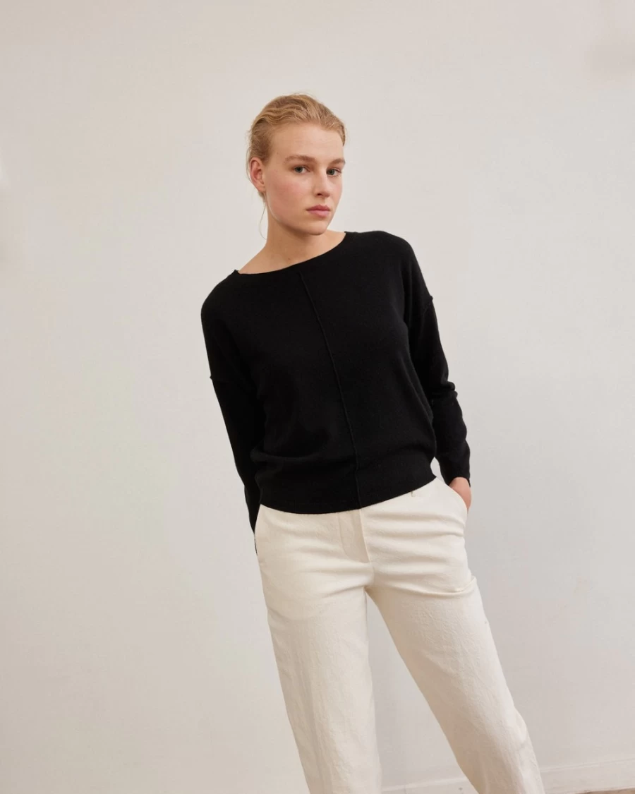 Rue Blanche Women's Soft Pull 23A Black Sweater