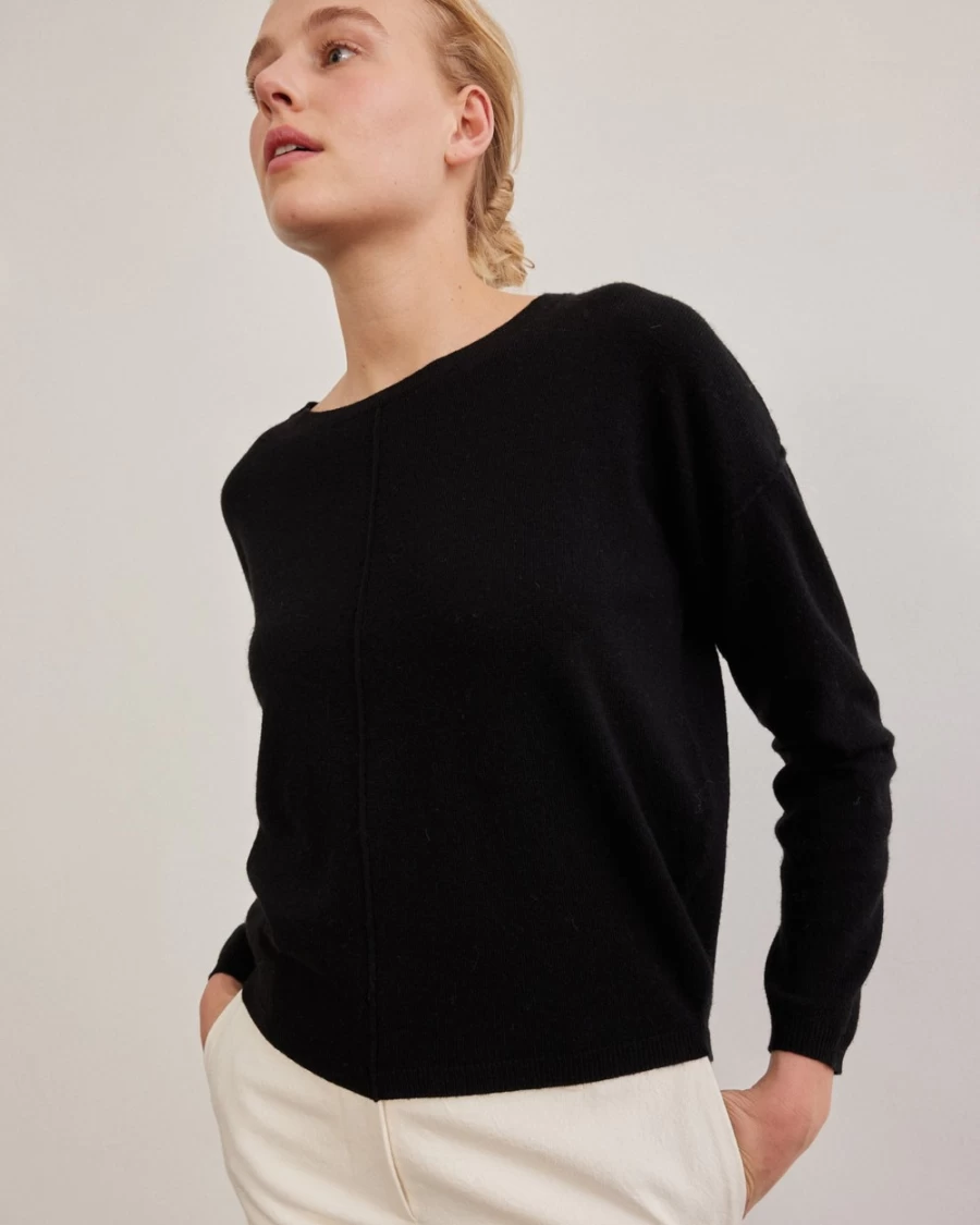 Rue Blanche Women's Soft Pull 23A Black Sweater